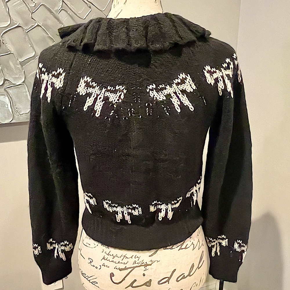Kimchi Blue Marabell Bow Button Down Cardigan in Black with White - Picture 4 of 16